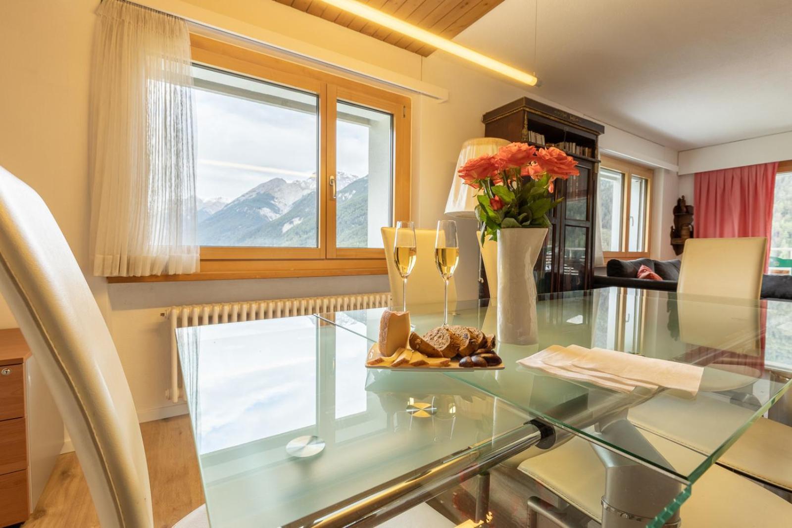 Chasa Vista Lischana Scuol Eksteriør bilde